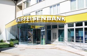 Bankstelle St. Veit an der Gölsen, © Raiffeisenbank Traisen-Gölsental Bankstelle St. Veit an der Gölsen, © Raiffeisenbank Traisen-Gölsental
