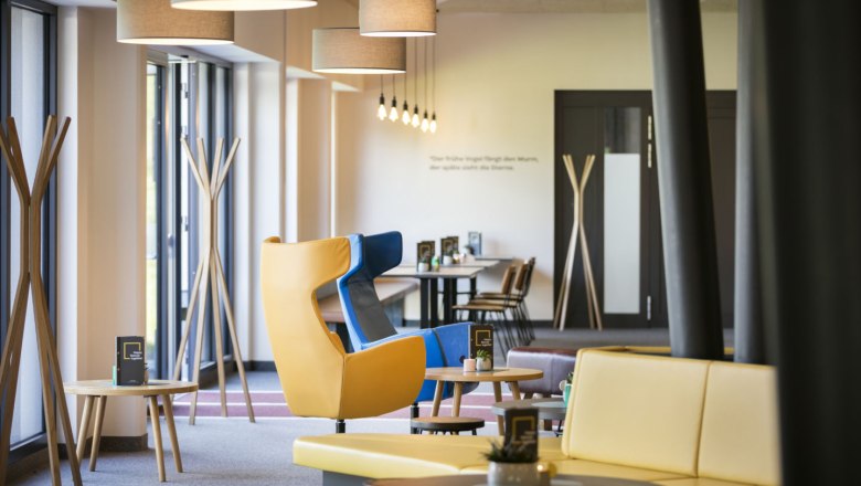 Lobby JUFA Hotel Erlaufsee, © Harald Eisenberger/JUFA Hotels Lobby JUFA Hotel Erlaufsee, © Harald Eisenberger/JUFA Hotels