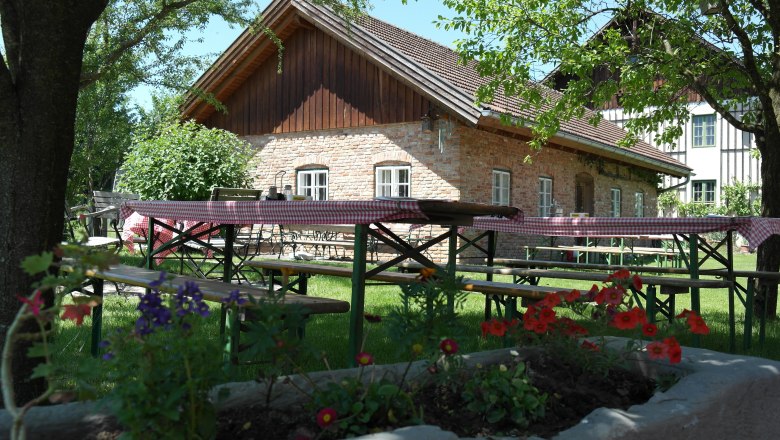 Mostheuriger Schwingenschlögl, © Fam. Schwingenschlögl Mostheuriger Schwingenschlögl, © Fam. Schwingenschlögl