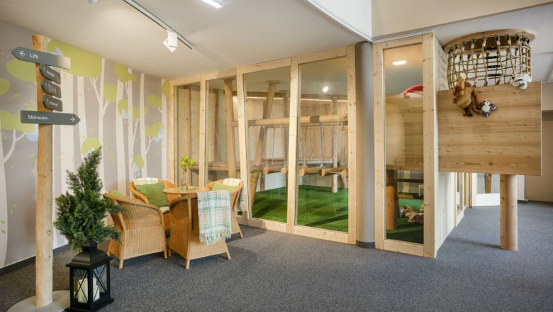 Spielzimmer JUFA Hotel am Sigmundsberg, © Harald Eisenberger/JUFA Hotels Spielzimmer JUFA Hotel am Sigmundsberg, © Harald Eisenberger/JUFA Hotels