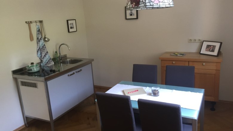 K&uuml;che in der ehemaligen Bahnw&auml;rterwohnung, &copy; M. Schorn