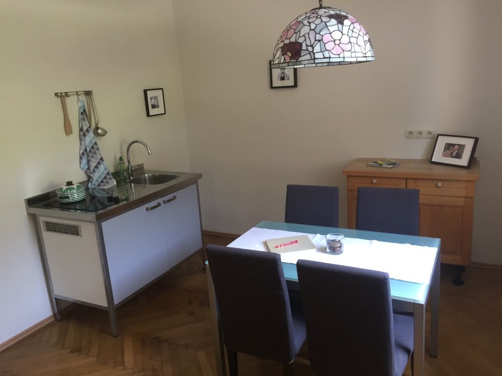Küche in der ehemaligen Bahnwärterwohnung