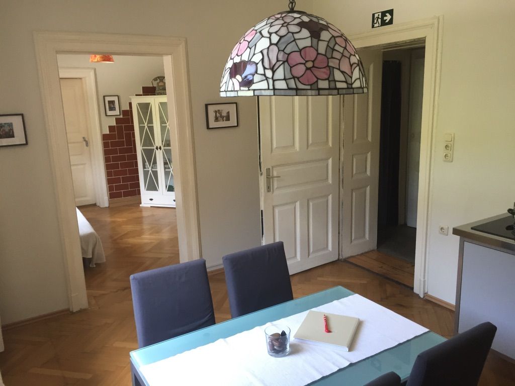 Liebevoll eingerichtete ehemalige Bahnwärterwohnung