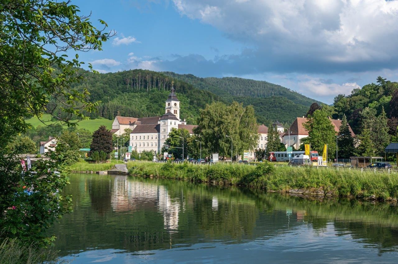 Malerische Landschaften im Traisental