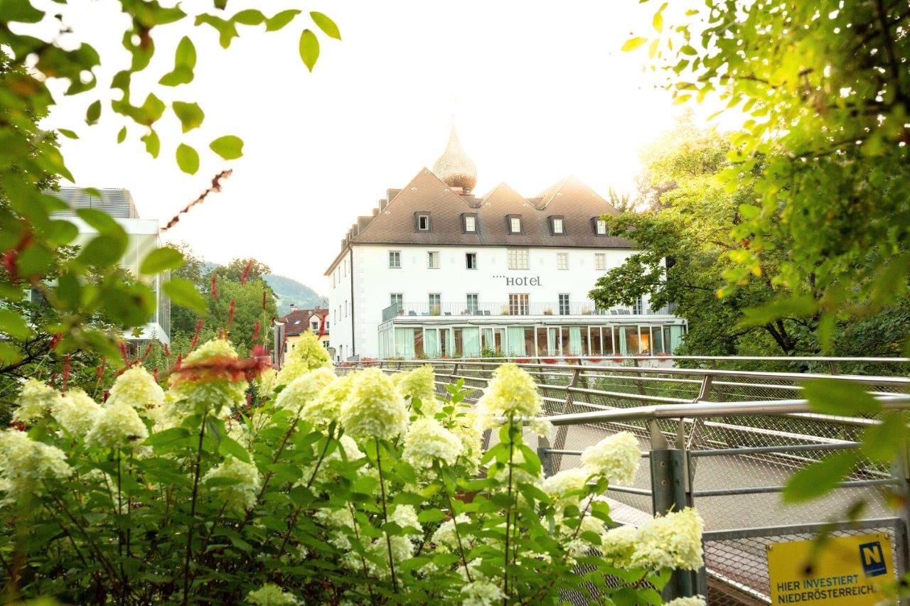 Schloss Eisenstrasse