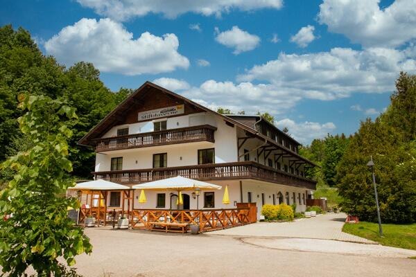 Stiftstaverne, &copy; Leonard Kqira