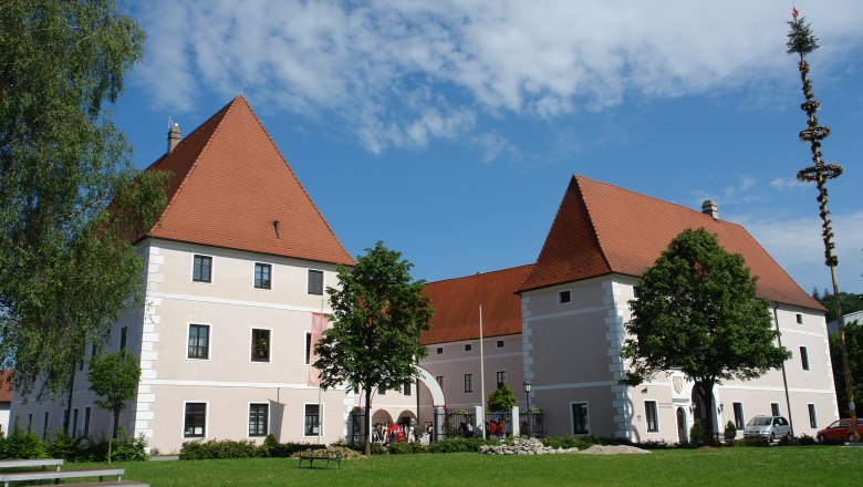 Das Schloss Zeillern im Mai, © Stefan Kuntner/Schloss Hotel Zeillern