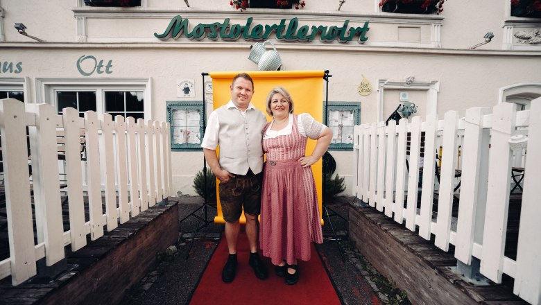 Mostviertlerwirt Ott, &copy; Moststra&szlig;e, dochbodnliacht