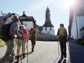 Pilgergruppe am Weg zur Wallfahtskirche Annaberg, &copy; Mostviertel - Via Sacra